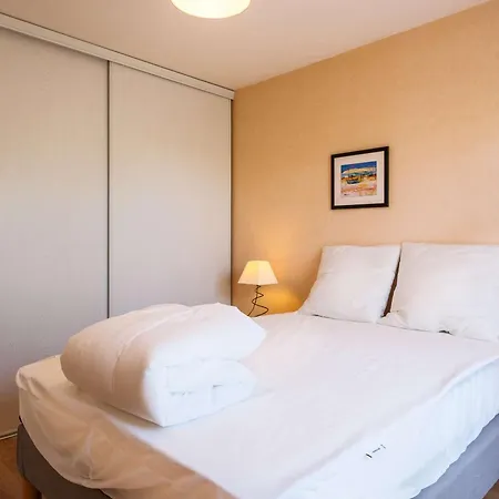 Hébergement de vacances Maison Familiale Au Centre-ville - 8 Pers. - Fr-1-877-61 *